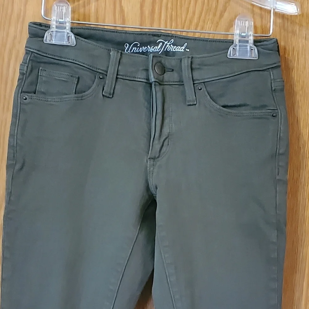 Universal Thread olive green mid rise jegging - Picture 3 of 15